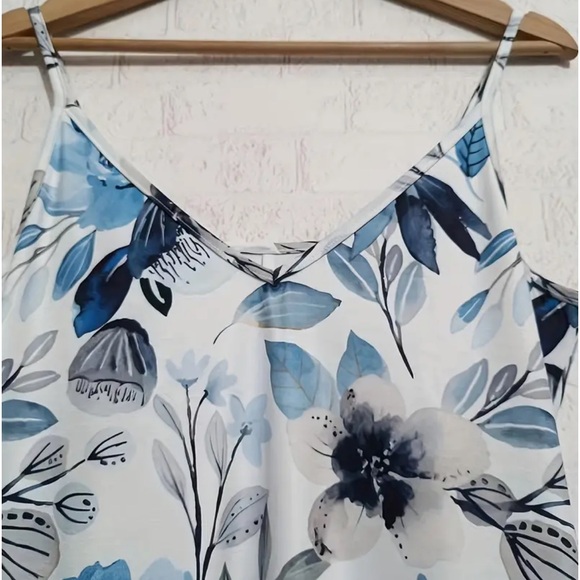 NWT blue and white dress - Picture 3 of 6